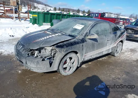 2008 Pontiac G5 z USA, uszkodzony, nr VIN 1G2AL18F687222415